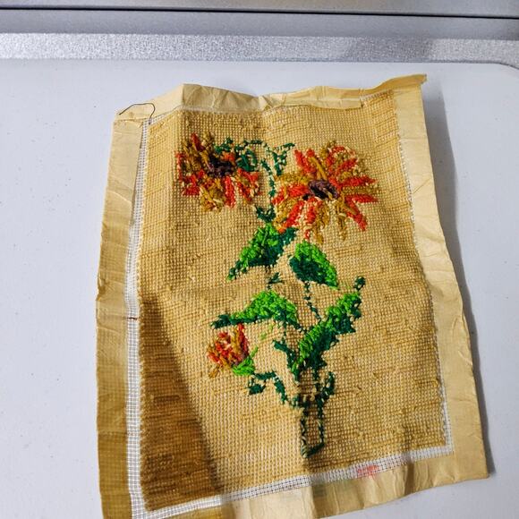 Vintage 1970's MCM Retro Handmade Cross Stitch Floral Panel Completed - Picture 3 of 3